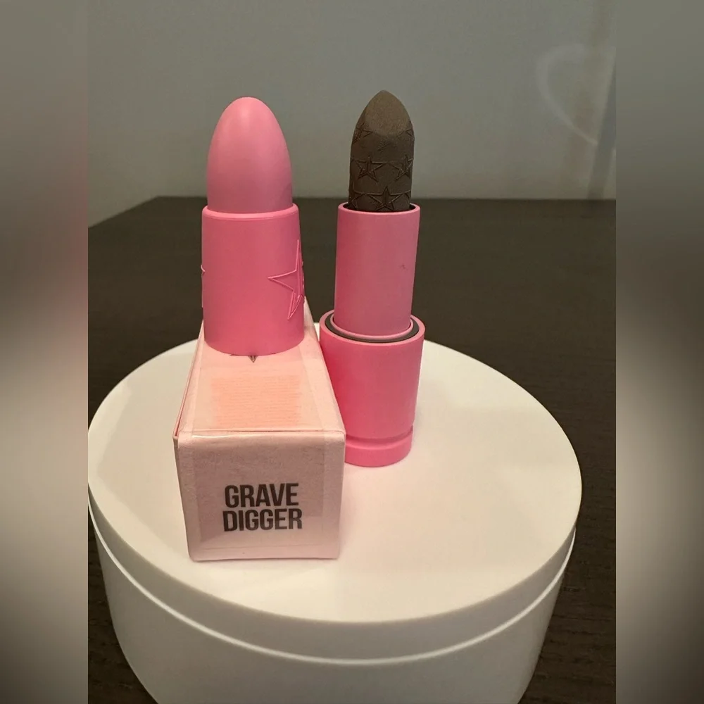 Jeffree Star Cosmetics Lipstick Grave Digger Bullet Lipstick NIB